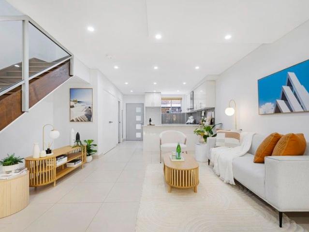 Spacious North West Facing Townhouse in a Prime Inner West Location