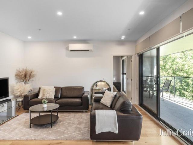 Spacious north facing contemporary warmth