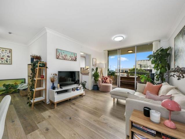 Spacious North Facing Apartment in the Heart of Artarmon