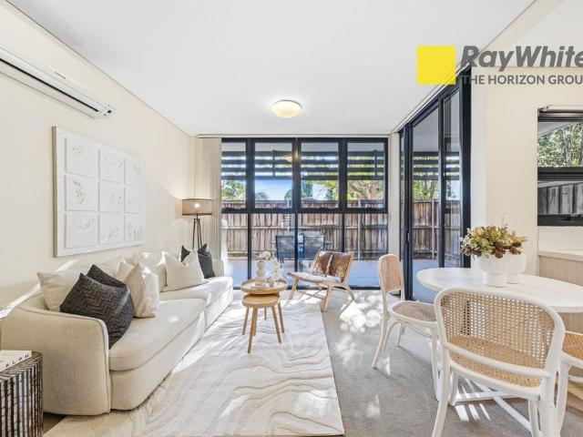 Spacious North Facing Apartment with Oversized Courtyard