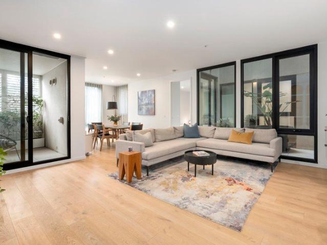 Spacious North Facing Luxury in Prime Hawthorn