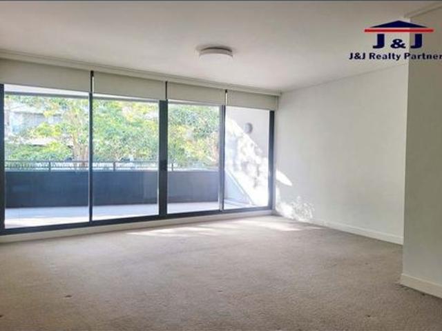 Spacious North facing, luxurious Mirvac built 2 Bedrooms A.P.T