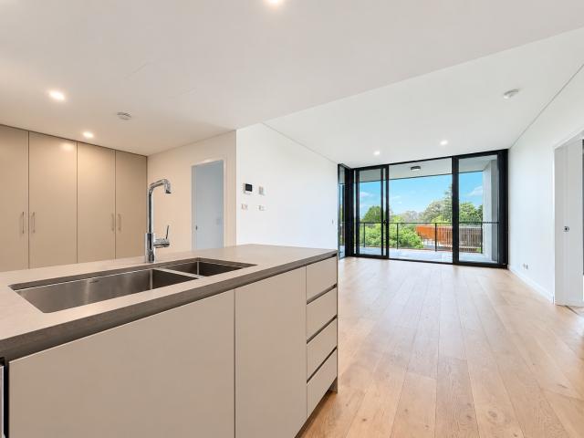 Spacious North Facing Two Bedroom Apartment with Beautiful Leafy Outlook