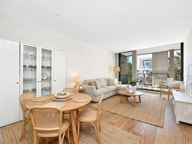Spacious North Facing Two Bedroom Apartment