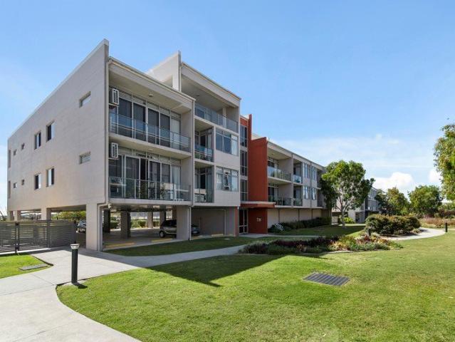 Spacious North Lakes apartment with resort style facilities