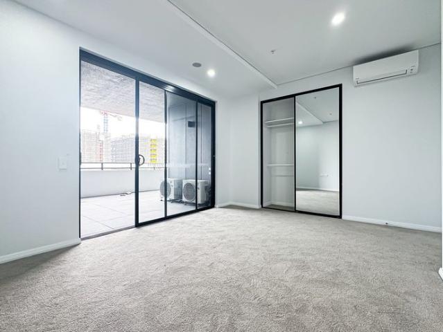 Spacious One Bed Apartments Available Now