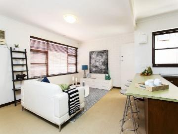 Spacious one bedroom unit