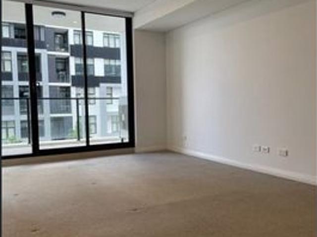 SPACIOUS ONE BEDROOM APARTMENT