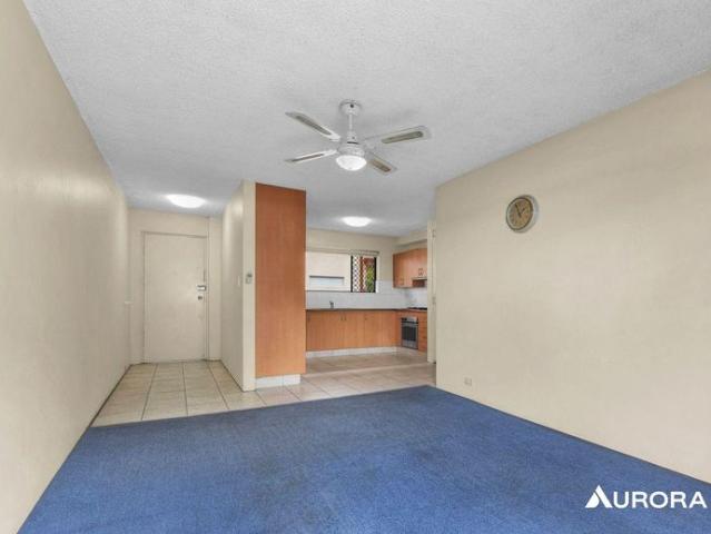 Spacious One Bedroom Apartment in a Convenient Location