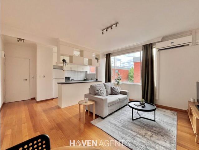 SPACIOUS ONE BEDROOM APARTMENT IN PRIME LOCATION – FURNISHED – LEAVE THE CAR AT HOME! I HAVEN AGENTS