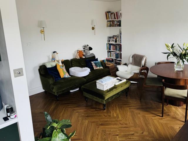 Spacious one bedroom apartment, London W10