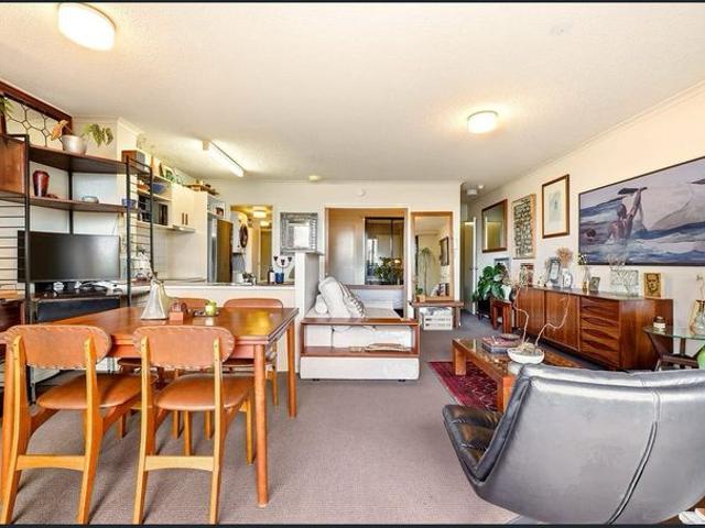 Spacious One Bedroom Apartment Near Story Bridge