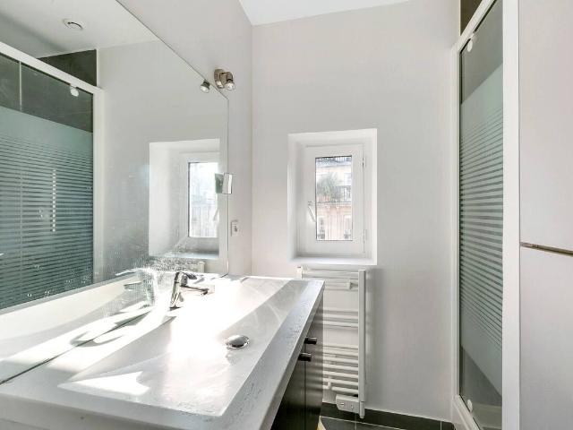 Spacious One Bedroom appt in Central Paris