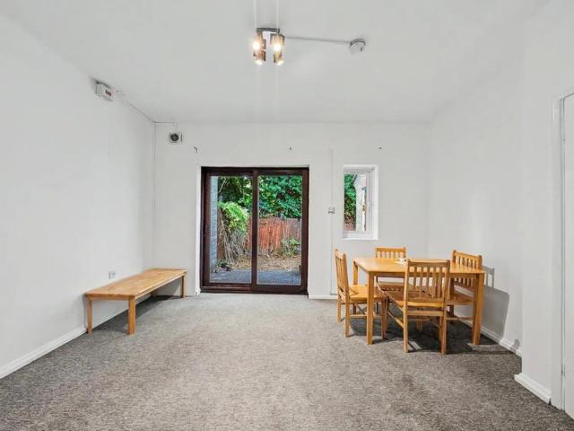 Spacious One Bedroom Bungalow to Rent in SE7