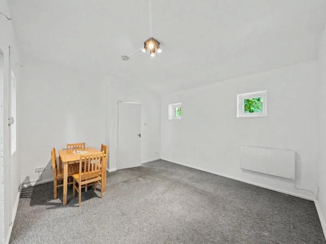 Spacious One Bedroom Bungalow to Rent in SE7