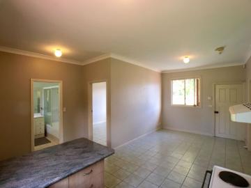 Spacious one bedroom Flat with Large Living Room and Own Back Yard