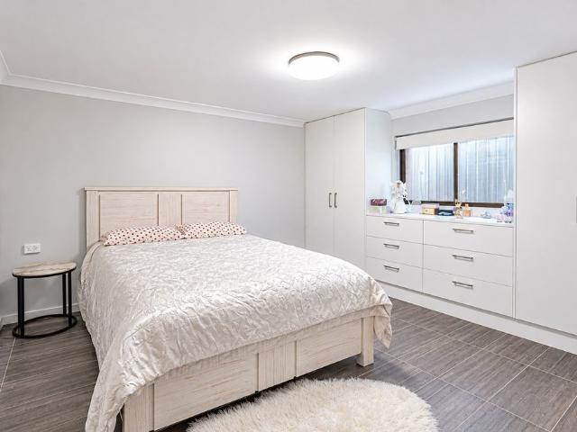 Spacious One Bedroom Granny Flat with All Bills Included