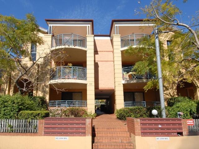 DEPOSIT TAKEN SPACIOUS ONE BEDROOM MODERN APARTMENT