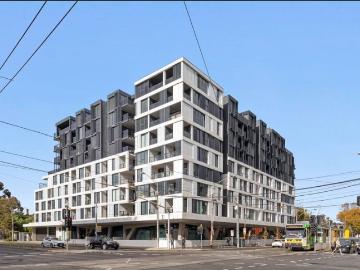 Spacious One Bedroom Plus Multipurpose Room in the Heart of Brunswick East