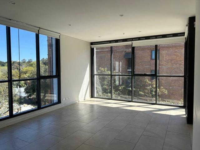 Spacious One Bedroom Plus Study for LEASE | Mezzo Apartment