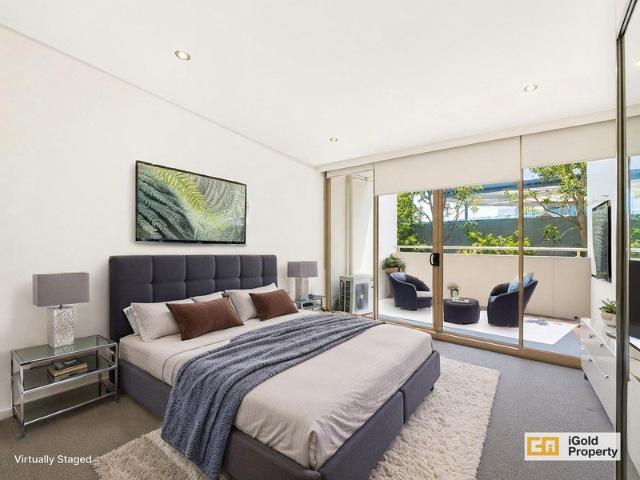 Spacious One Bedroom Split Level Apartment in Mascot