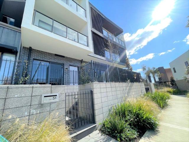 SPACIOUS ONE BEDROOM + STUDY ROOM TOWNHOUSE WITHIN ED.SQUARE