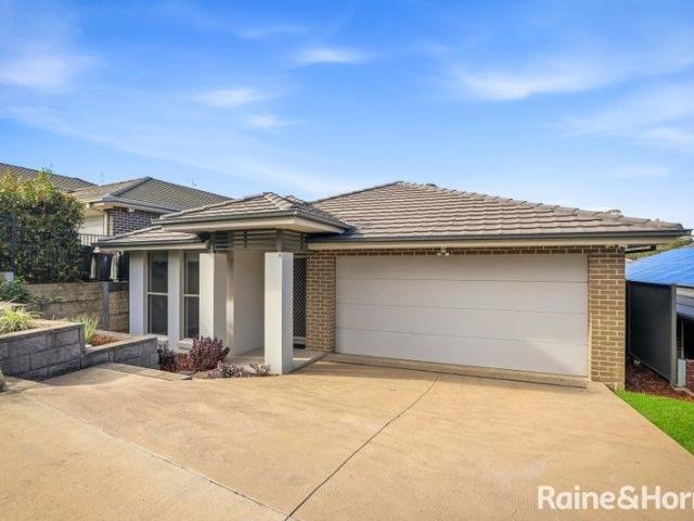 Spacious Open Plan Living Overlooking a Reserve!