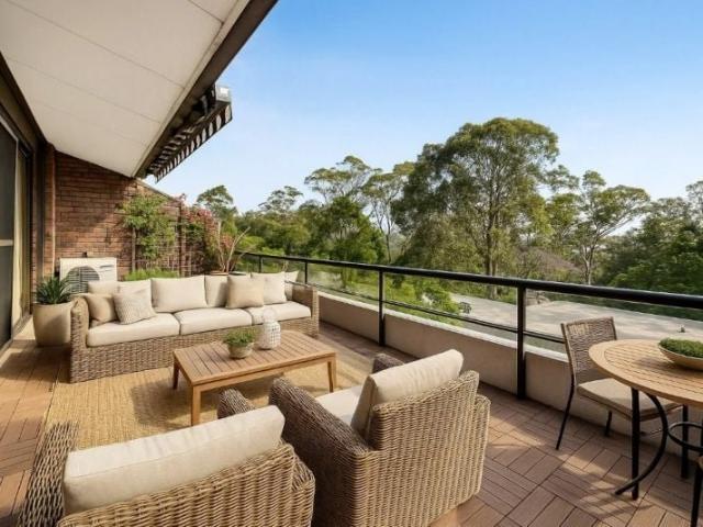 Spacious Oversized Apartment in Prime Pymble Location!