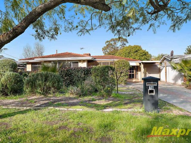 Spacious Parkside Family Home with Fresh Paint & Extra Room