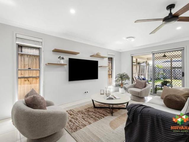 Spacious Parkside Grandeur & Endless Potential Redefined!