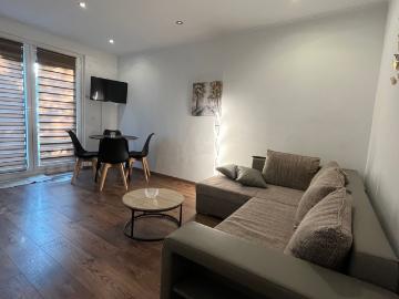 Spacious & perfect flat Düsseldorf, Dusseldorf Amsterdam Apartments for Rent