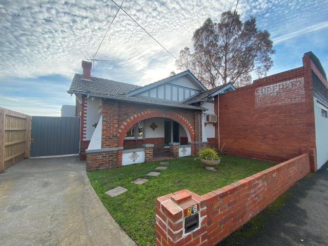 Spacious Period Home with Flexible Family Living
