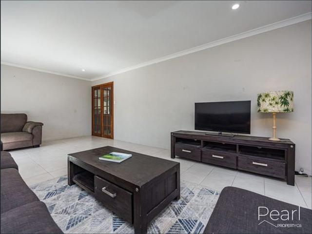 Spacious property in The Old Lagoon Estate