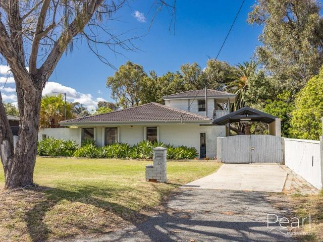 Spacious property in The Old Lagoon Estate