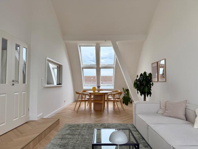 Spacious, pretty apartment in Grunewald