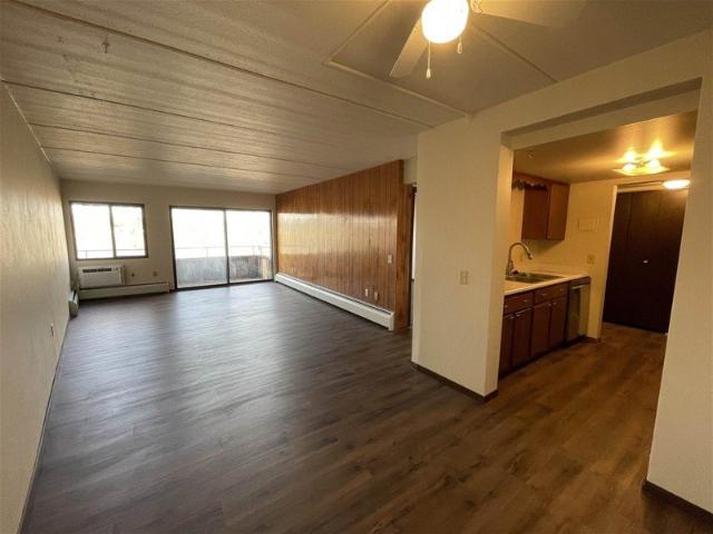 Spacious Townhouse in Prime Blackburn Location