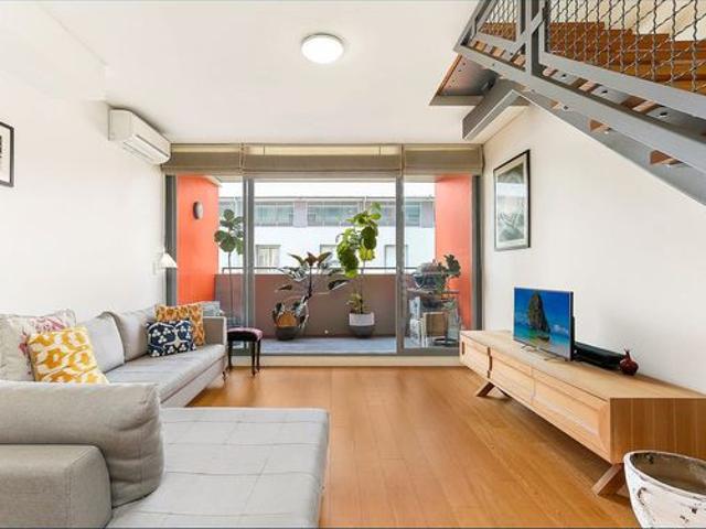Spacious Private Split Level Executive Unit