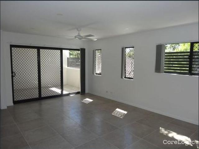 Spacious & Private Two Bedroom Apartment in Quiet Boutique Complex