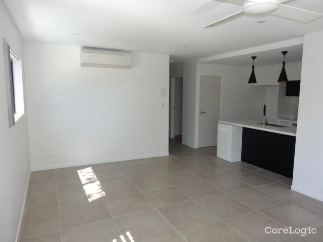 Spacious & Private Two Bedroom Apartment in Quiet Boutique Complex