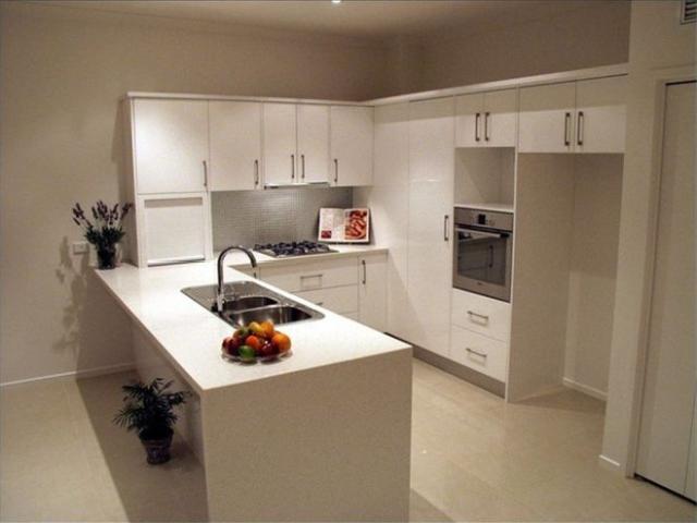 Spacious Quality Townhouse in St Lucia Ideal for UQ students or Professionals