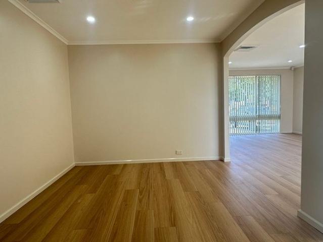SPACIOUS RENOVATED 5 BEDROOM FAMILY HOME