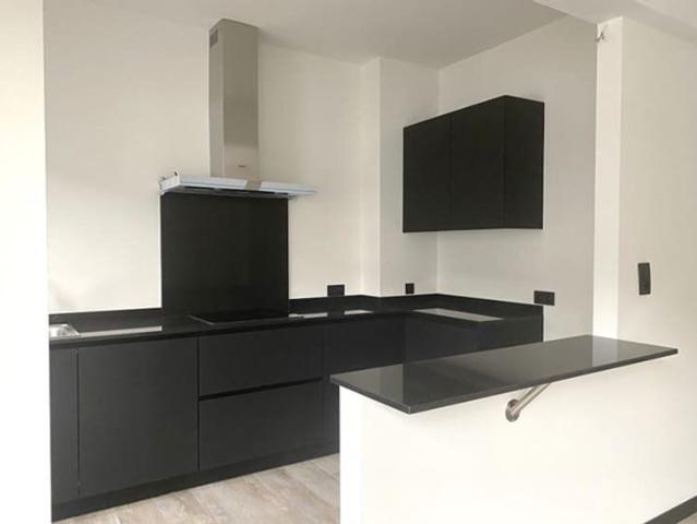 Spacious, renovated and with 2 bathrooms on a prime location