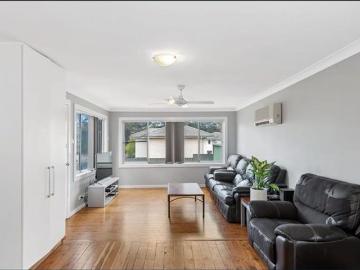 Spacious, Renovated & Secure Long Term Rental in a Prime Shortland Location