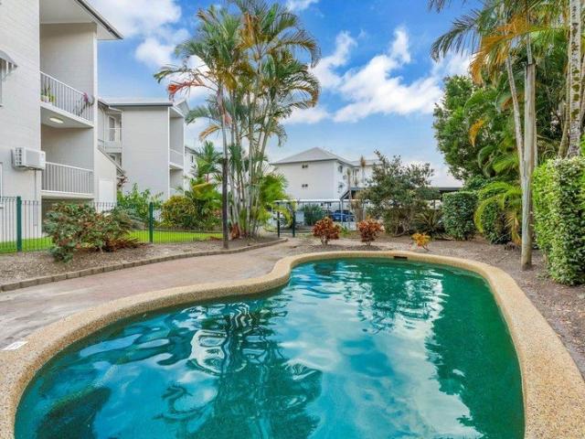 SPACIOUS & RENOVATED TWO BEDROOM UNIT FULLY AIR CONDITIONED