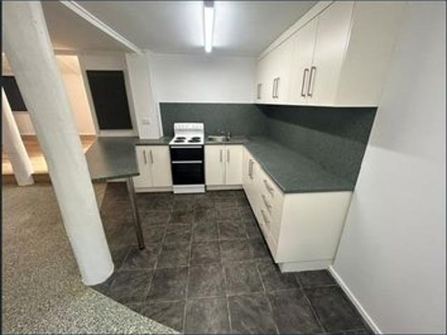 Spacious & Renovated Unit in the Heart of Rockhampton City