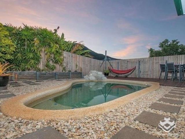 SPACIOUS REDLYNCH HOME WITH POOL Walk to Schools