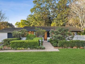 Spacious, refreshed three bedroom home offering contemporary comfort and style