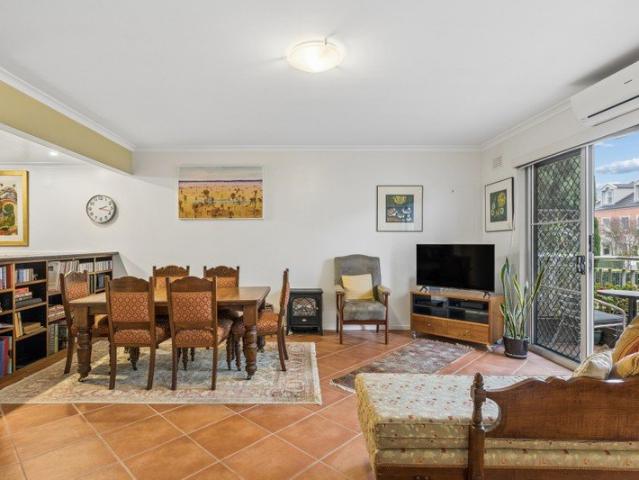 Spacious Resort Style Living in a Premier Prahran Location