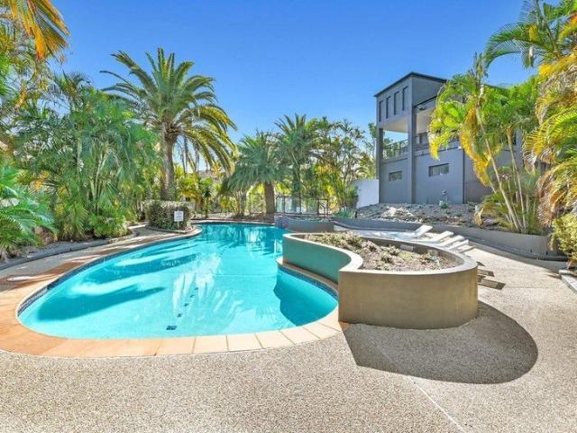 Spacious Resort Style Townhouse Offering Exceptional Value!