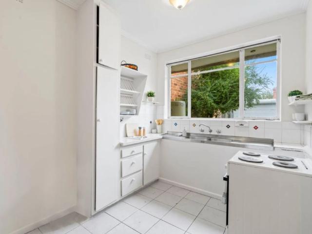 Spacious Retro Charmer in the Heart of Richmond!